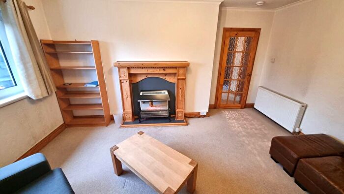 2 Bedroom Flat To Rent In Carnie Drive, Ashgrove, Aberdeen, AB25