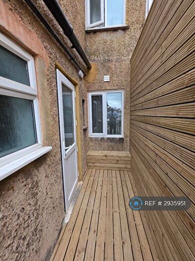 2 Bedroom Flat To Rent In London Road, Thornton Heath, CR7