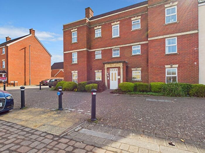 2 Bedroom Flat To Rent In Thursday Street, Swindon, SN25