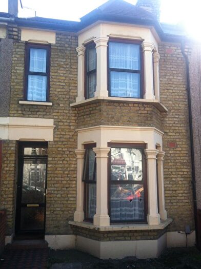 2 Bedroom Terraced House For Sale In Ilford, IG1