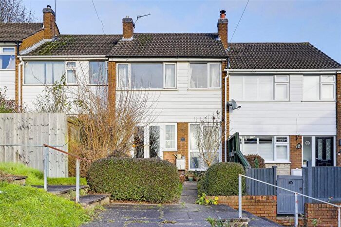 3 Bedroom Terraced House For Sale In Third Avenue, Gedling, NG4