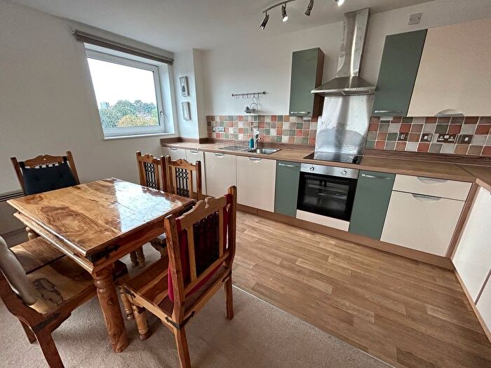 2 Bedroom Flat To Rent In Bell Barn Road, Birmingham, B15