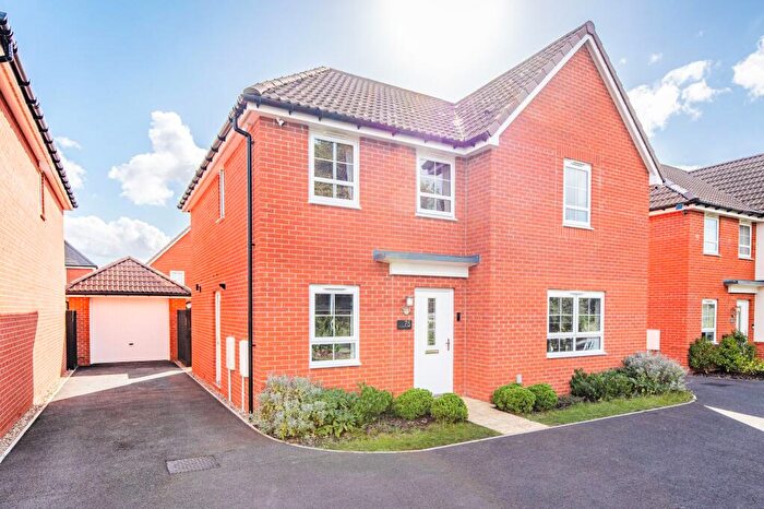 4 Bedroom Detached House For Sale In Tastefully Presented Four Bedroom Home In Watton, IP25