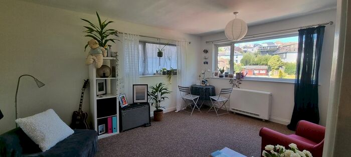 1 Bedroom Flat To Rent In Church Street, Kingsbridge, TQ7