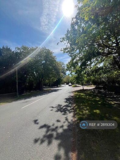 2 Bedroom Flat To Rent In Kent, Kent, BR3