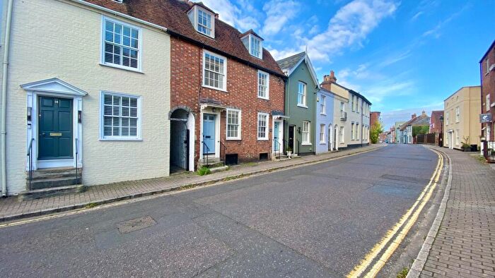3 Bedroom House For Sale In Captains Row, Lymington, SO41