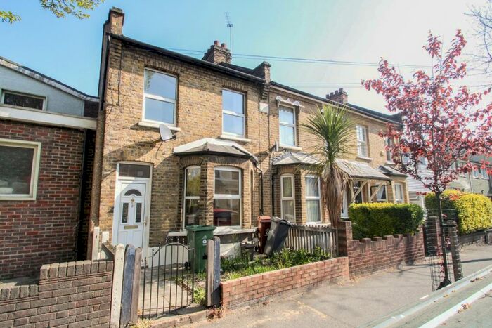 2 Bedroom End Of Terrace House To Rent In Lister Road, London, Greater London, E11