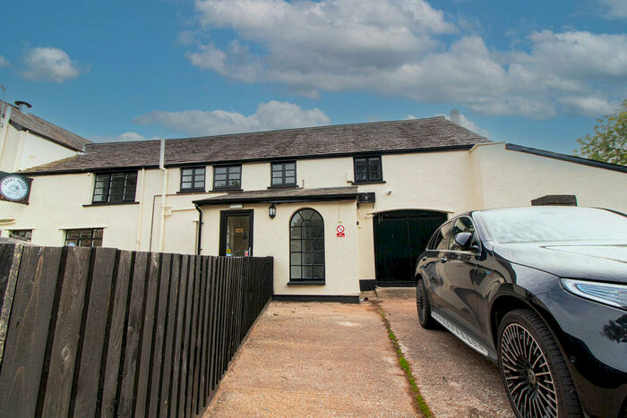 3 Bedroom Apartment To Rent In Rachel Close, Danescourt, CF5