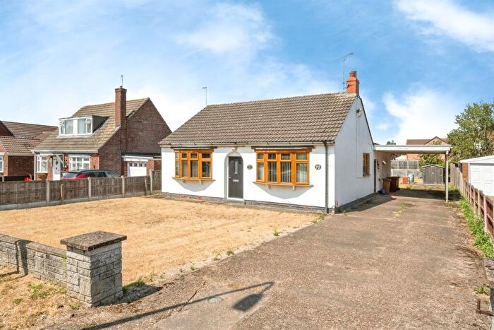 2 Bedroom Detached Bungalow For Sale In Moorwell Road, Scunthorpe, DN17