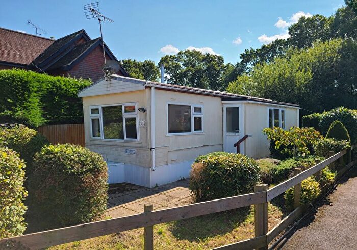 1 Bedroom Park Home For Sale In Bourne Lane, Woodlands, SO40