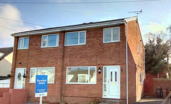 3 Bedroom Semi-Detached House To Rent In Uplands Avenue, Connah's Quay, CH5