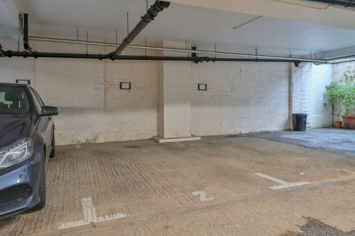 Garage / Parking To Rent In Allitsen Road, St John's Wood, London, NW8
