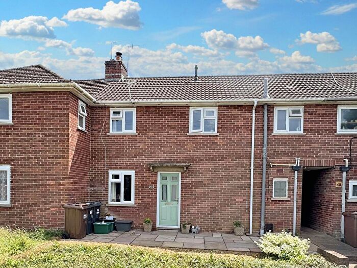 3 Bedroom Terraced House For Sale In Harrowby Close, Tiverton, EX16