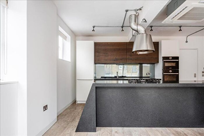 3 Bedroom Apartment For Sale In Temple Works, Hackney, E8 - Photo 8