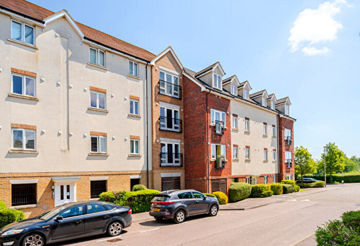 2 Bedroom Apartment For Sale In Sheep Way, Redhouse Park, Milton Keynes, MK14