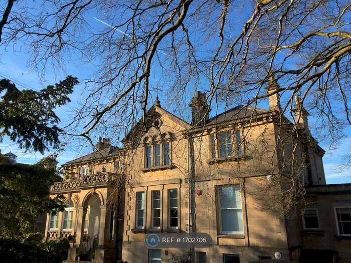 3 Bedroom Flat To Rent In Lansdown House, Bath, BA1