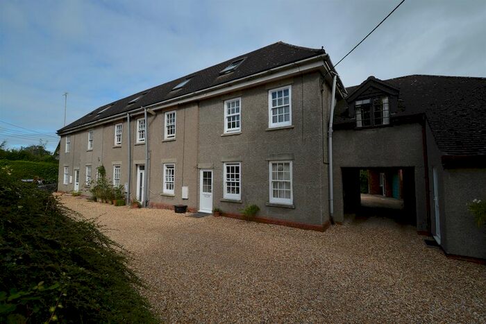 1 Bedroom Flat To Rent In Flat Roseland, Bath Road, Devizes, Wiltshire, SN10