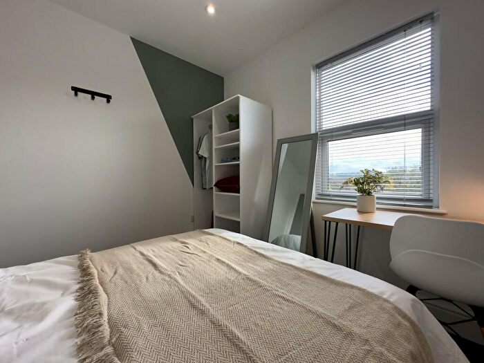 6 Bedroom Flat To Rent In Monks Road, Lincoln, LN2