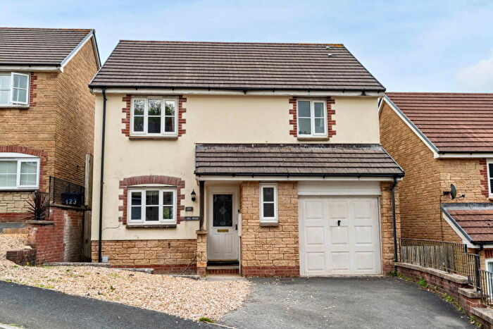 4 Bedroom Detached House For Sale In Talmena Avenue, Wadebridge, PL27