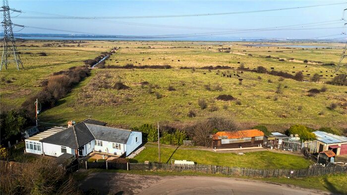 3 Bedroom Bungalow For Sale In Canal Road, Higham, Rochester, Kent, ME3