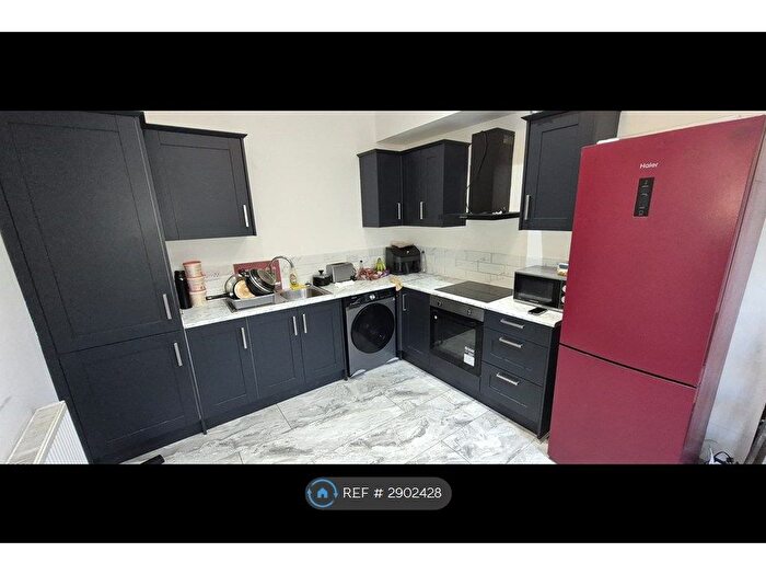 3 Bedroom Terraced House To Rent In Yews Mount, Huddersfield, HD1