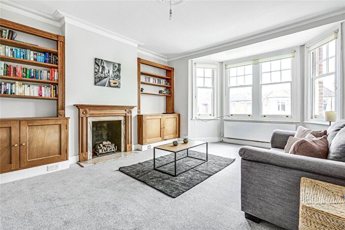 4 Bedroom Flat To Rent In Holmbush Road, London, SW15