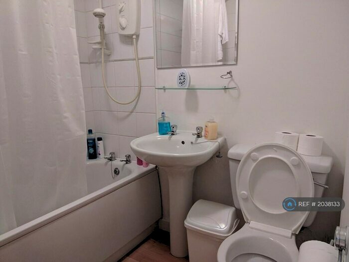 1 Bedroom Flat To Rent In St. Peters Path, Glasgow, G4