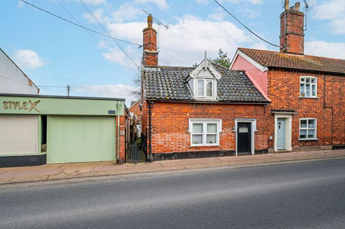 2 Bedroom Cottage To Rent In Chaucer Street, Bungay, NR35