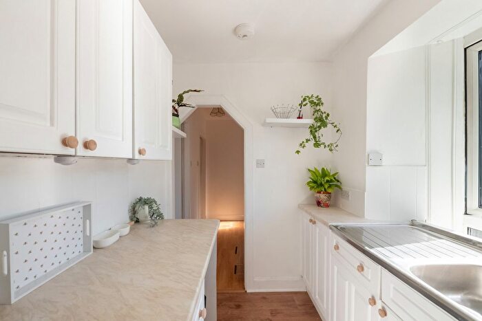 2 Bedroom Flat For Sale In Alexandra Street, Tillicoultry, FK13