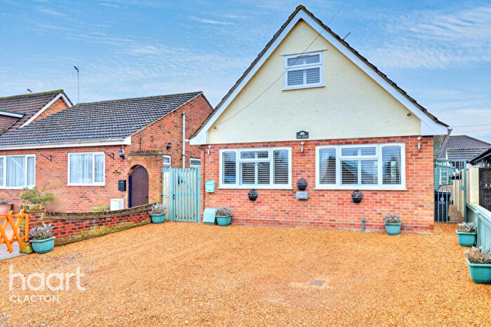 4 Bedroom Detached Bungalow For Sale In Alpha Road, Clacton-On-Sea, CO16