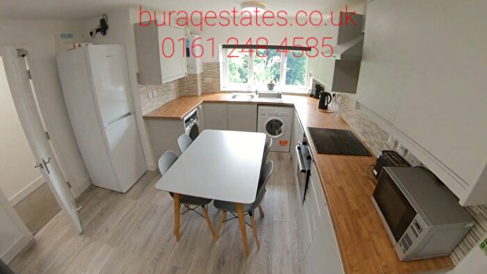 4 Bedroom Flat To Rent In Egerton, Manchester, M14