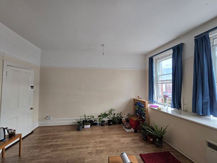 3 Bedroom Flat To Rent In Station Road, Harrow, HA1
