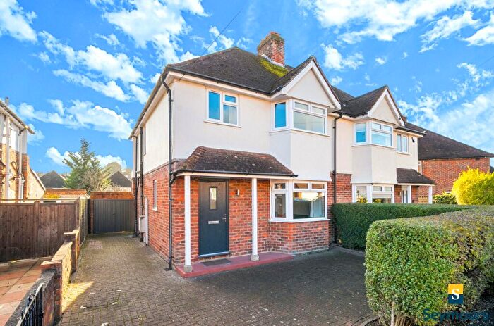 3 Bedroom Semi Detached House For Sale In Hillview Crescent, Guildford, Surrey, GU2