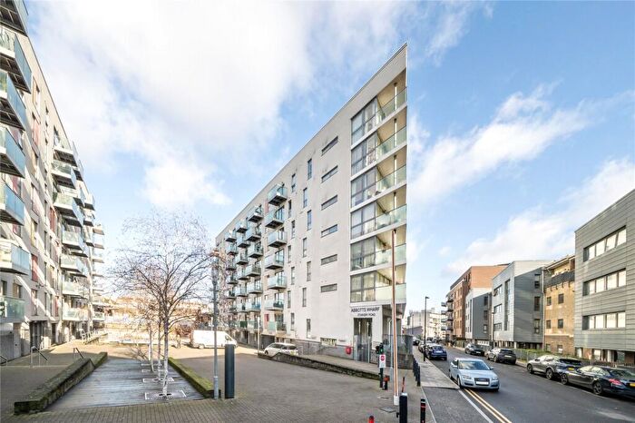 2 Bedroom Flat To Rent In Abbott's Wharf, Stainsby Road, London, E14
