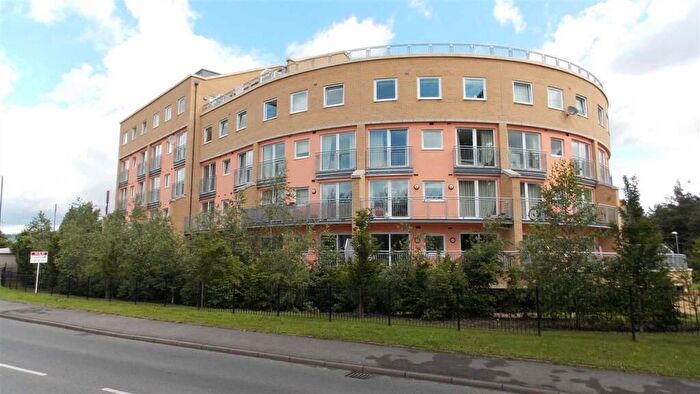 2 Bedroom Flat For Sale In Wooldridge Close, Feltham, TW14
