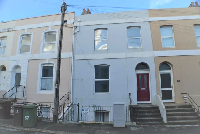 3 Bedroom Flat To Rent In Bayswater Road, Plymouth, PL1