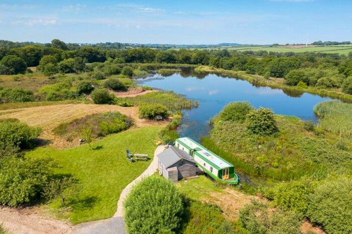 2 Bedroom Property For Sale In Holsworthy, EX22