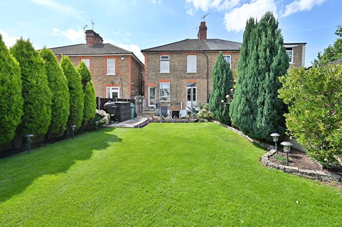 3 Bedroom Semi-Detached House To Rent In Malden Road, Watford, WD17