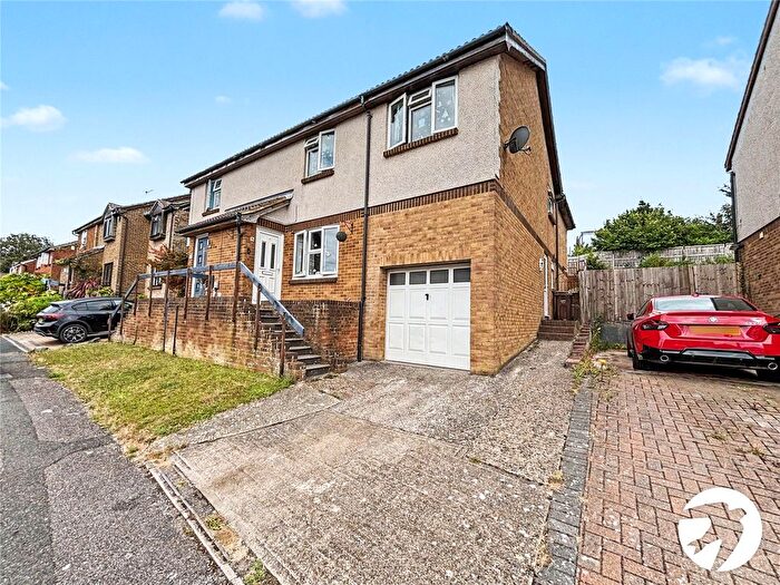 4 Bedroom Semi Detached House For Sale In Wittersham Close, Princes Park, Kent, ME5