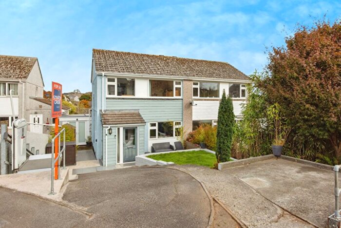3 Bedroom Semi Detached House For Sale In Hanson Road, Liskeard, Cornwall, PL14