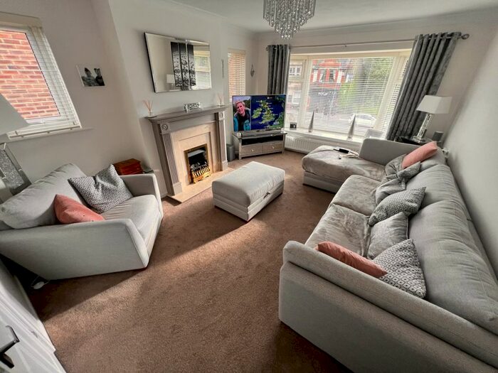 3 Bedroom Flat To Rent In Crawford Place, Wigan Lane, Wigan, WN1