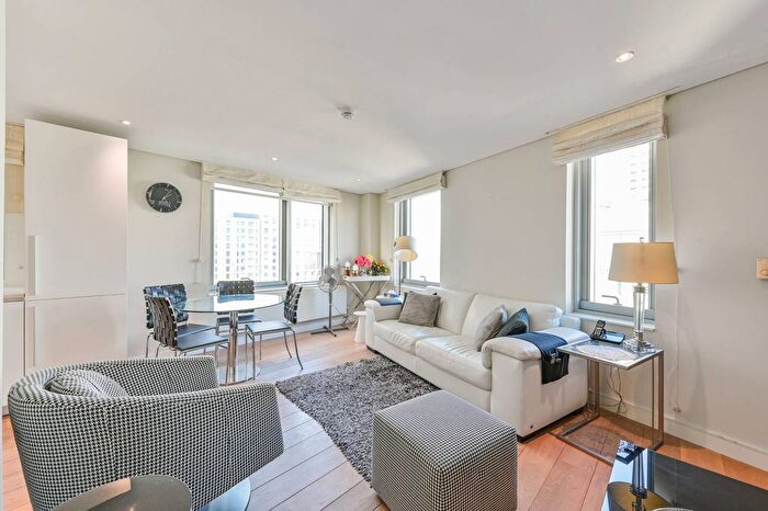 2 Bedroom Flat For Sale In Merchant Square, Paddington, London, W2