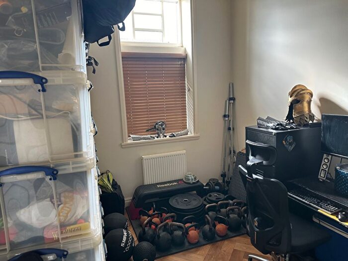 2 Bedroom Flat For Sale In Green Street, Nottingham, NG2