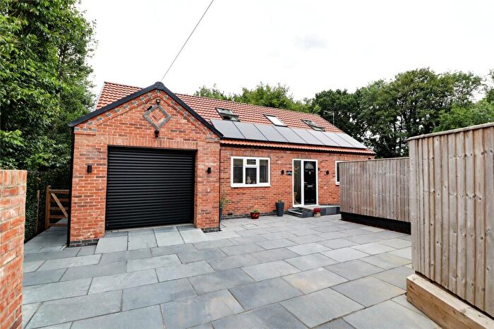 4 Bedroom Bungalow For Sale In High Street, Epworth, Lincolnshire, DN9