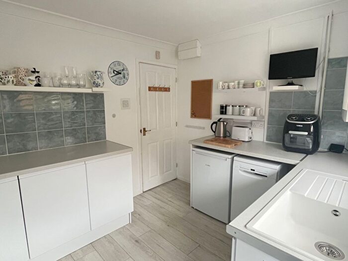 2 Bedroom Semi-Detached Bungalow For Sale In Digby Drive, Mitton, Tewkesbury, GL20