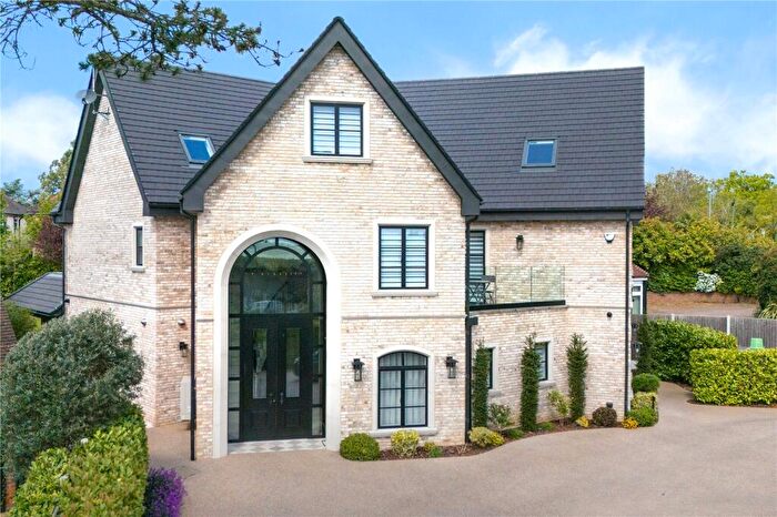 6 Bedroom Detached House For Sale In Alderton Hill, Loughton, Essex, IG10