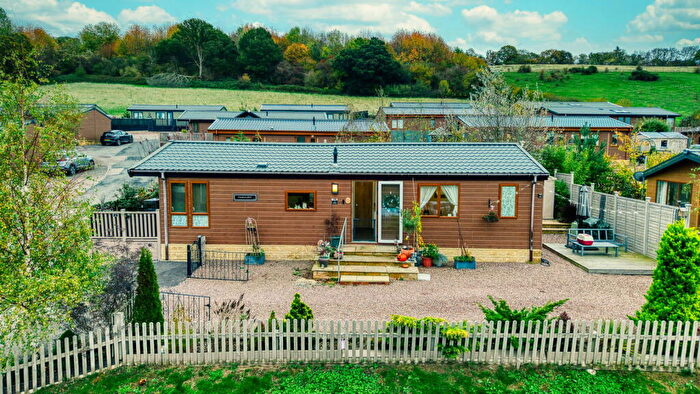 2 Bedroom Park Home For Sale In Swallow Lakes, Little London, Longhope, Gloucestershire, GL17