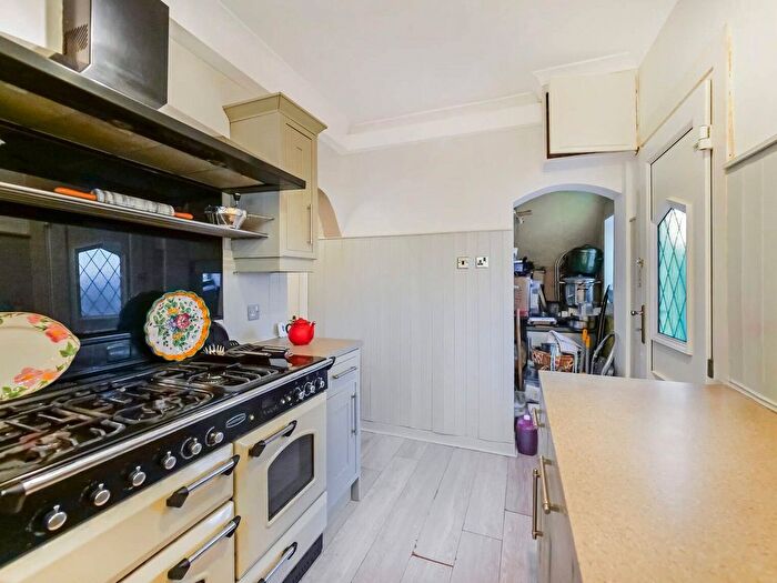 2 Bedroom Semi-Detached House For Sale In Strowan Crescent, Sandyhills, Glasgow, G32