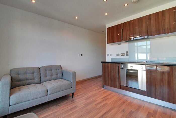 Studio To Rent In St Pauls Place, St Pauls Square, Birmingham, B3