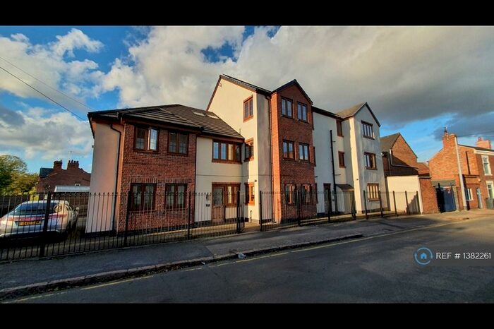 1 Bedroom Flat To Rent In Knighton Lane, Leicester, LE2